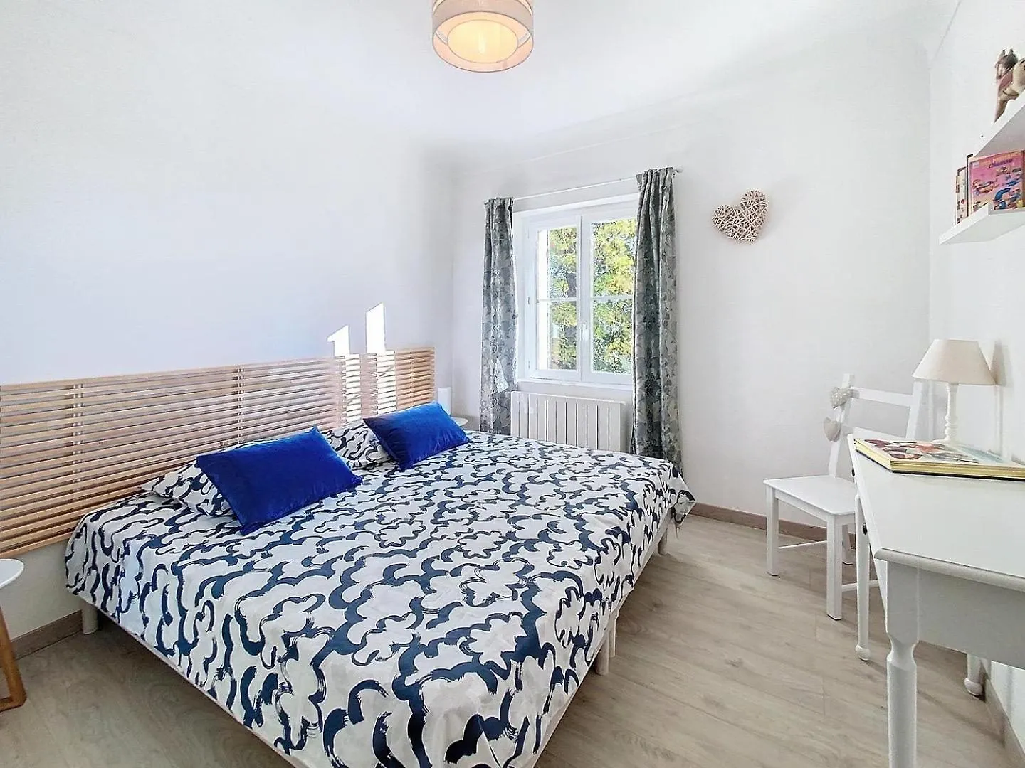 Maison Sommet Village Avec Jardin Jacuzzi Vue 아파트 카브리