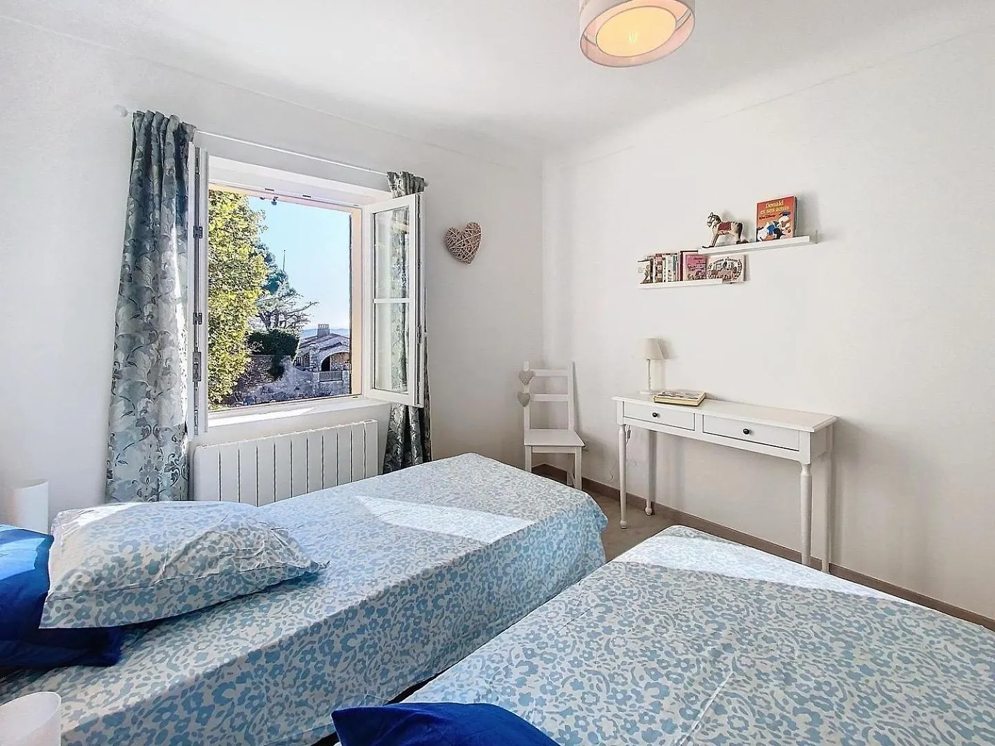 Maison Sommet Village Avec Jardin Jacuzzi Vue 프랑스